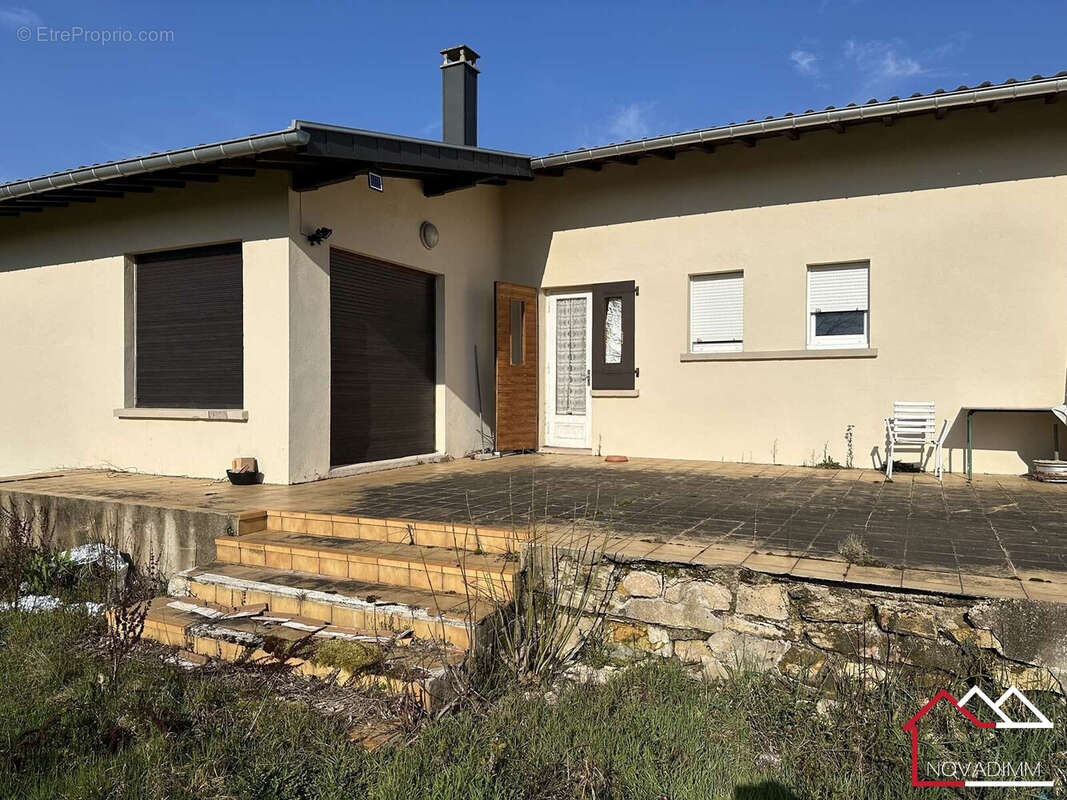 Maison à POMMERIEUX