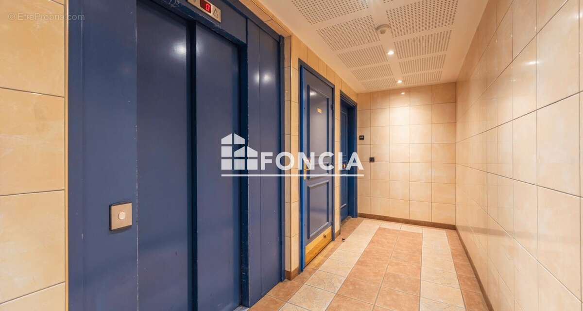Appartement à PARIS-19E