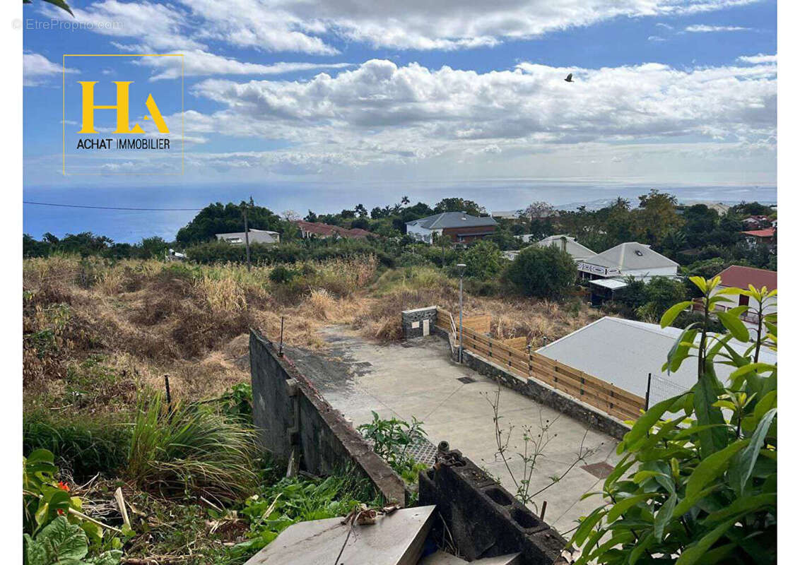 Terrain à SAINT-PAUL