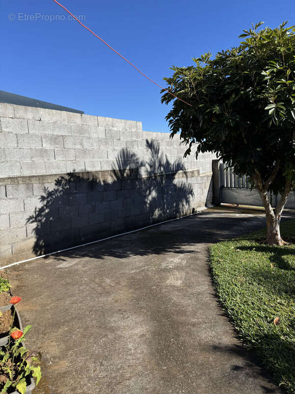 Photo 2 - Maison à LE TAMPON