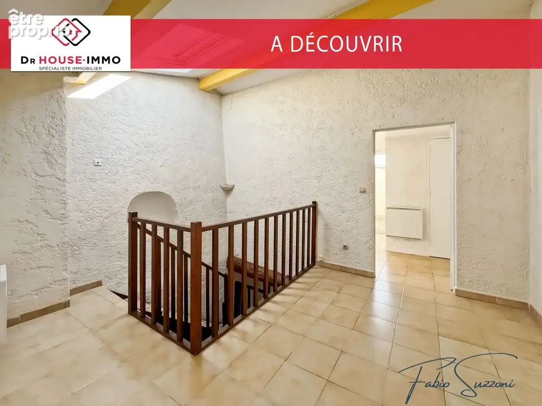 Appartement 70 m² à Gareoult  - photo 16