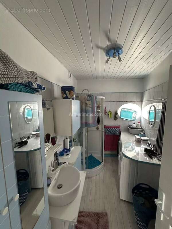 Appartement à SAINT-ANDRE-LES-ALPES