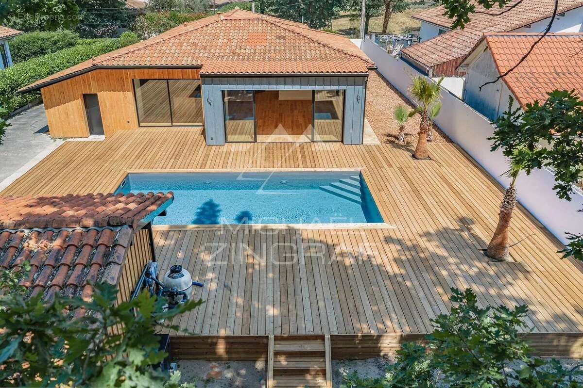 Maison à GUJAN-MESTRAS