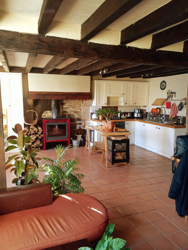 Maison à POULIGNY-NOTRE-DAME