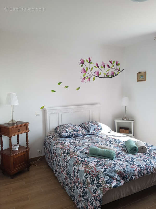 Maison à CHENAC-SAINT-SEURIN-D'UZET