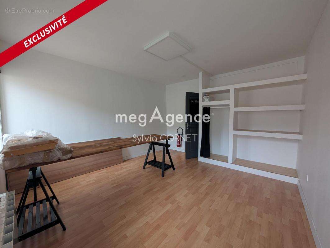 Appartement à TENAY