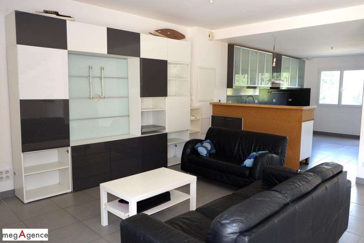 Appartement à SAINT-GERMAIN-LES-VERGNES