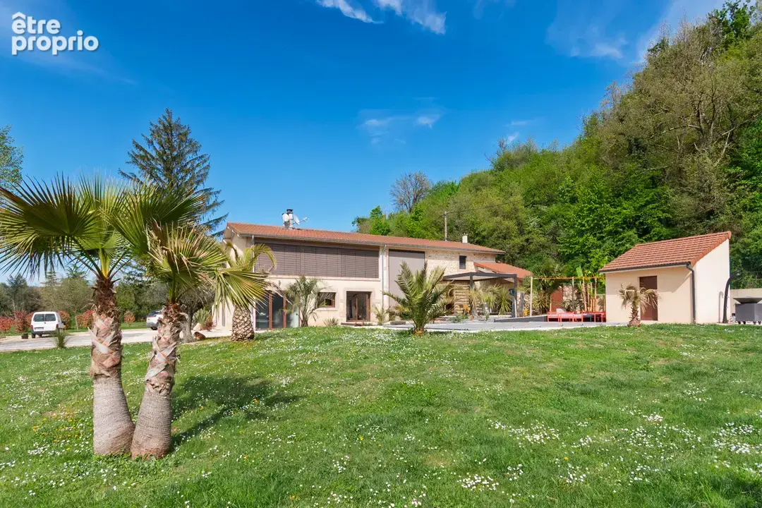 Bastide de Grand Standing : Un Écrin de Luxe et de Confort , une rénovation exceptionnelle et qualitative. - photo 4