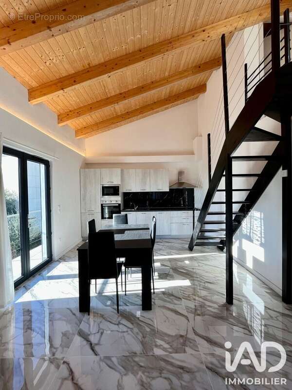 Appartement 160 m² à Roquebrune-Cap-Martin  - photo 6