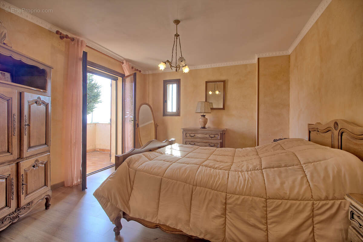 Cagnes sur mer Montaleigne Villa 113 m2 - photo 8