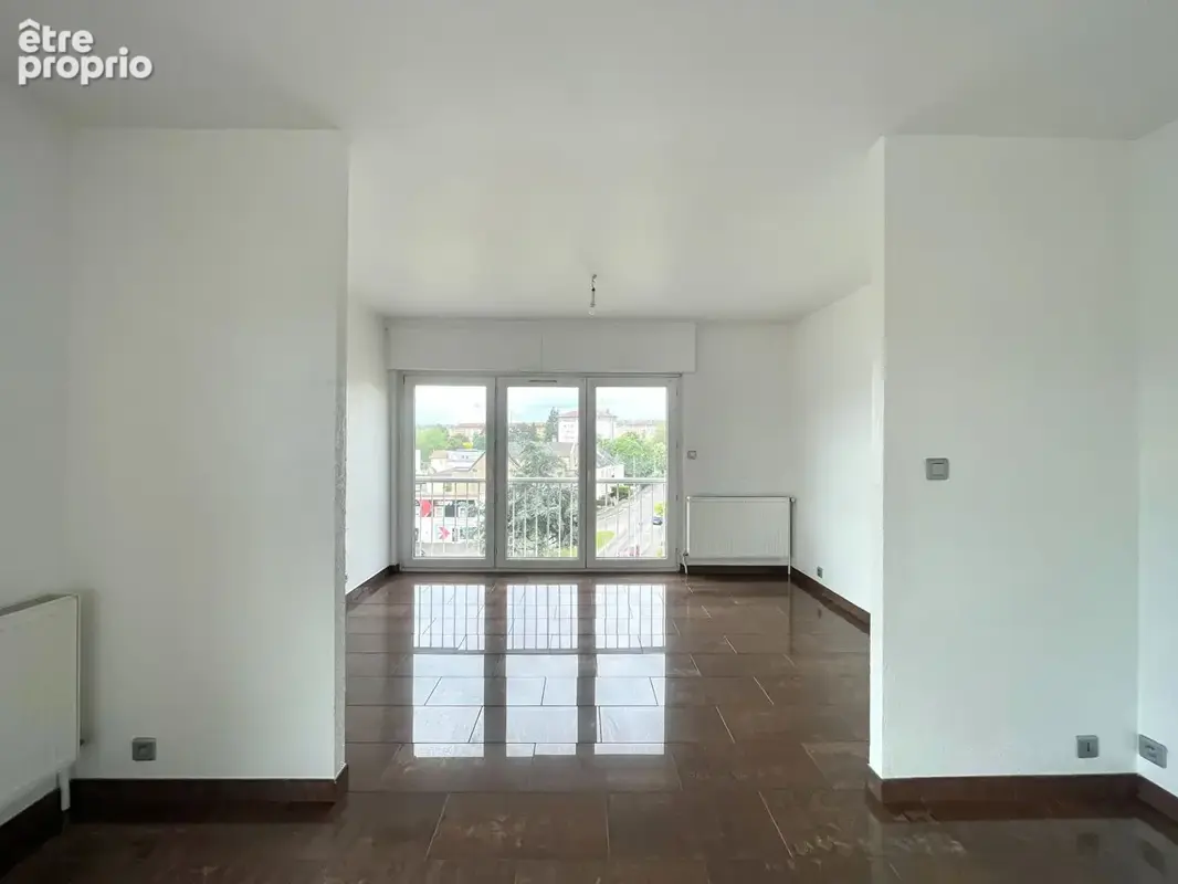Bel appartement lumineux avec balcon et parking privatif - photo 5