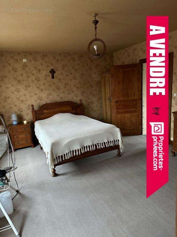 Maison à AVESNES-SUR-HELPE