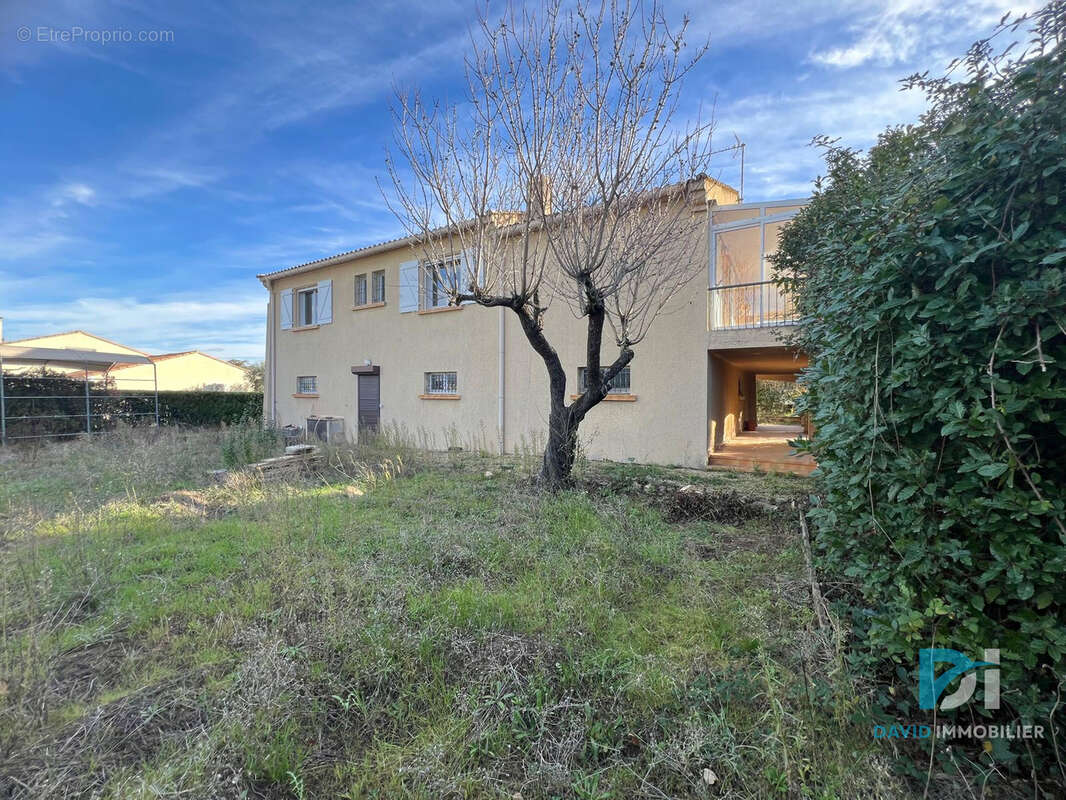 Bassan : grande villa de 233 m2 sur terrain de 1082 m2 en cours de rénovation - photo 3