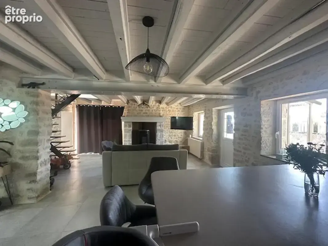 Maison 101 m² à Viabon  - photo 5