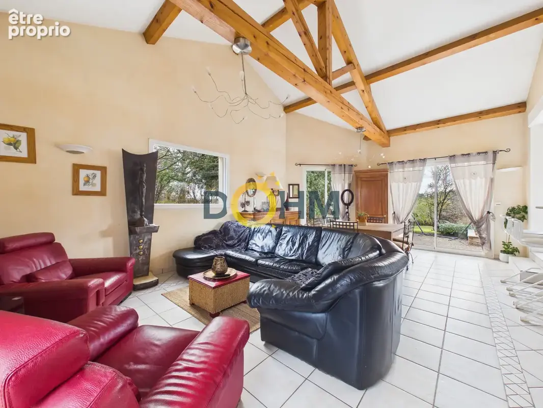 A vendre belle maison familiale sur grand terrain au calme - photo 3