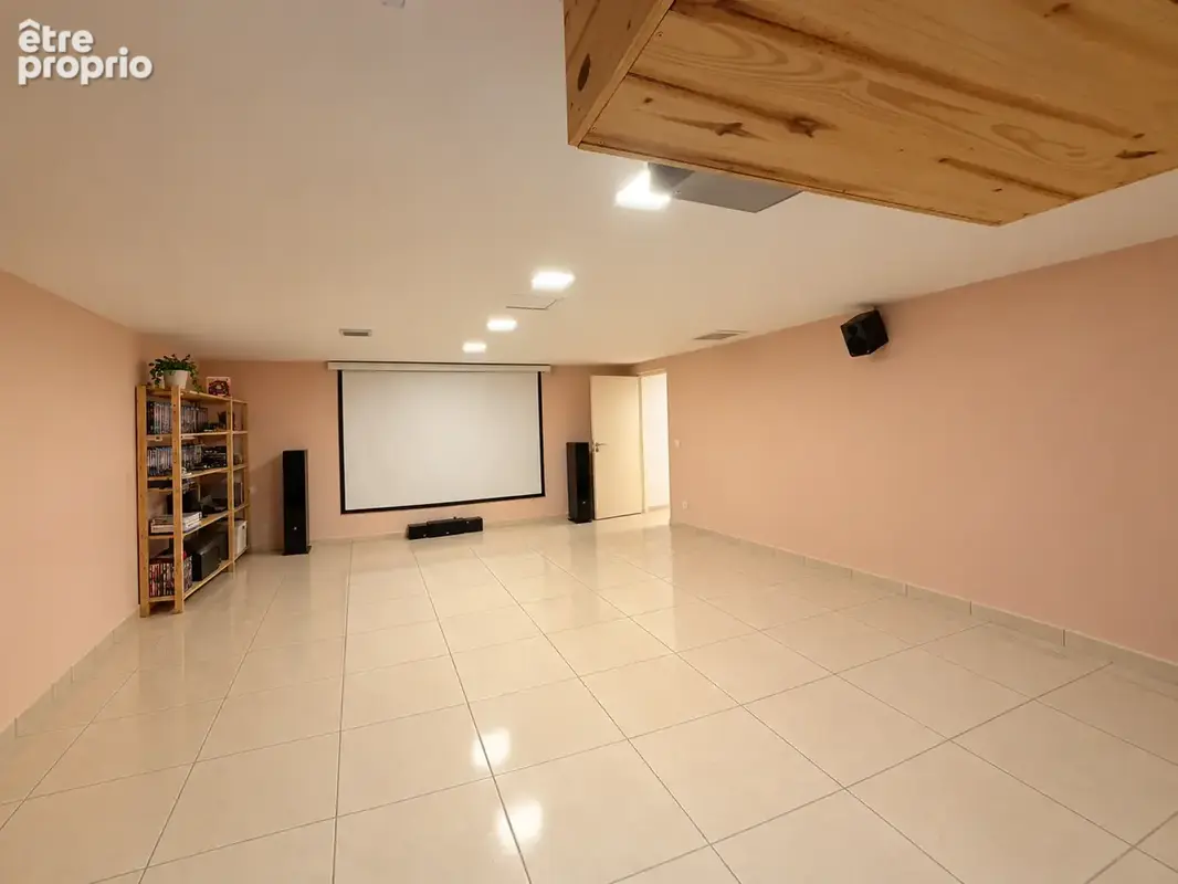 Villa de caractère de 240 m2 habitables avec piscine à débordement - photo 23