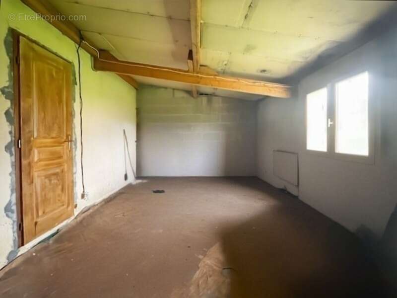 Maison à VERNEUIL-SUR-VIENNE