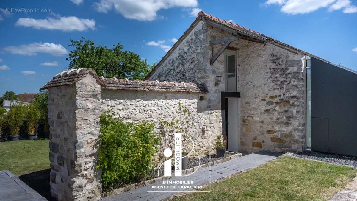 Maison à MORET-SUR-LOING