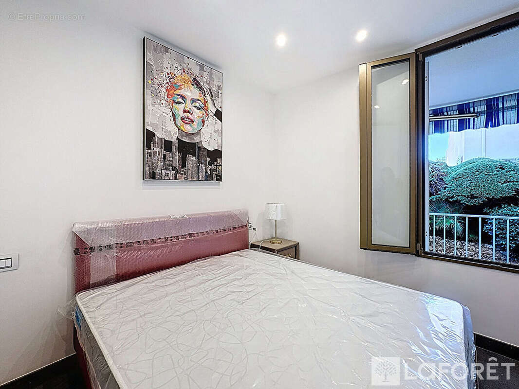 Appartement à ROQUEBRUNE-CAP-MARTIN