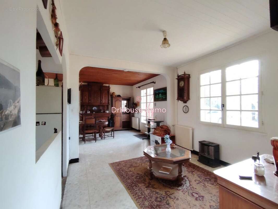 Maison à FOUCHEROLLES