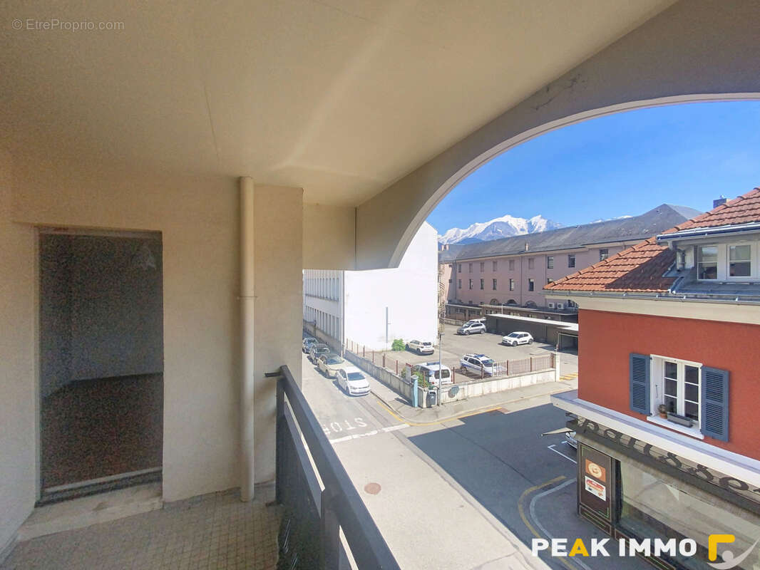 Sallanches t4 balcon 81.21 m2 - photo 9