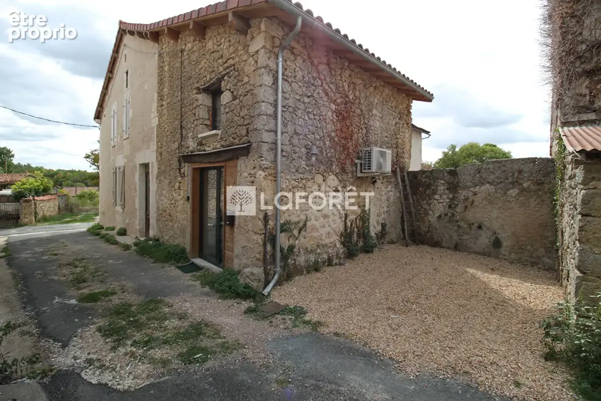 Photo Maison à Brantome au prix de 65 100€