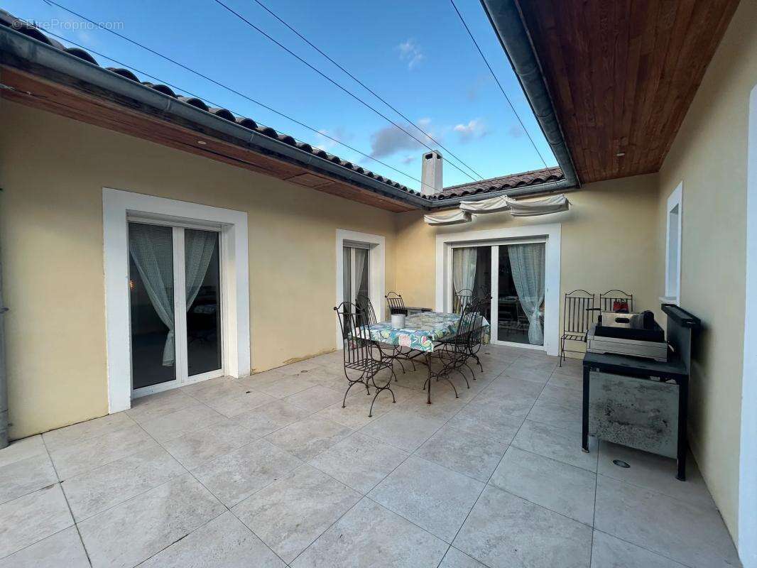 Maison à VIVIERS