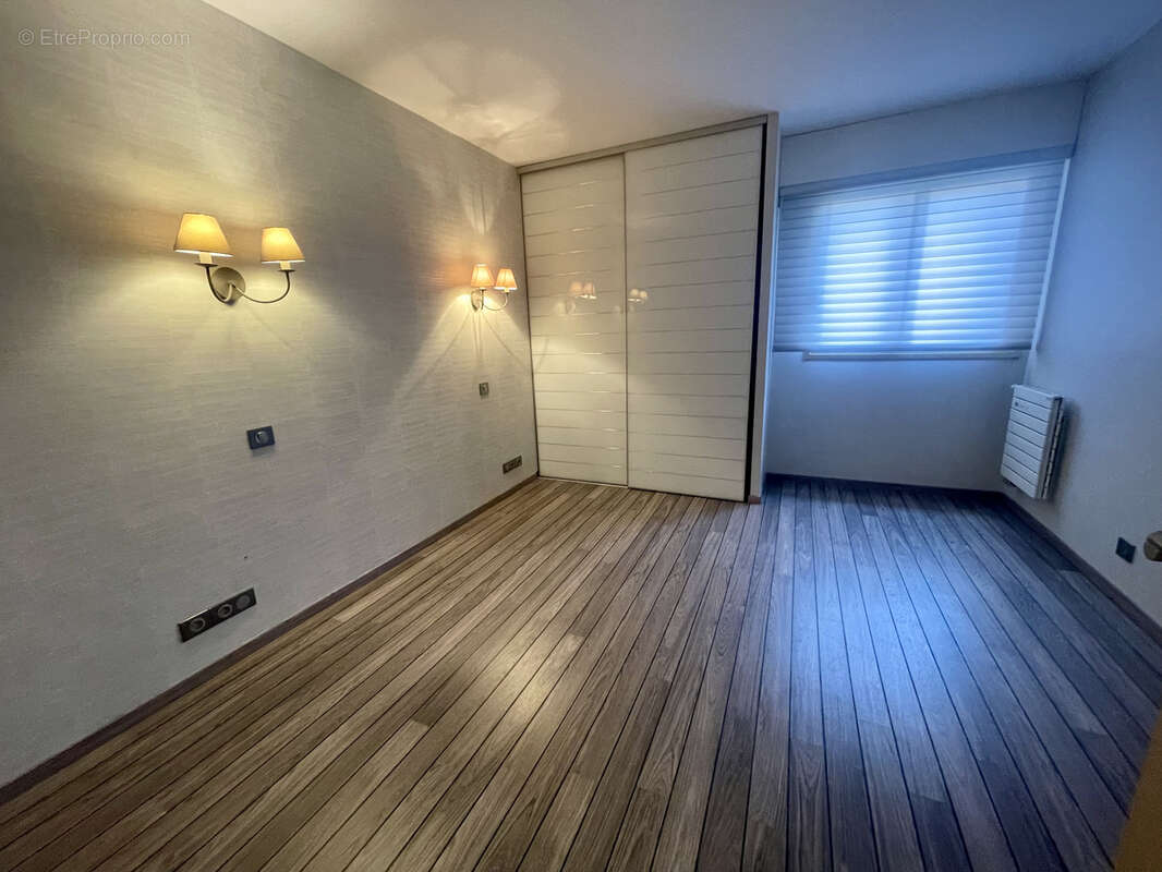 Juan les pins, le center bay, beau 3 pieces vue mer - photo 9