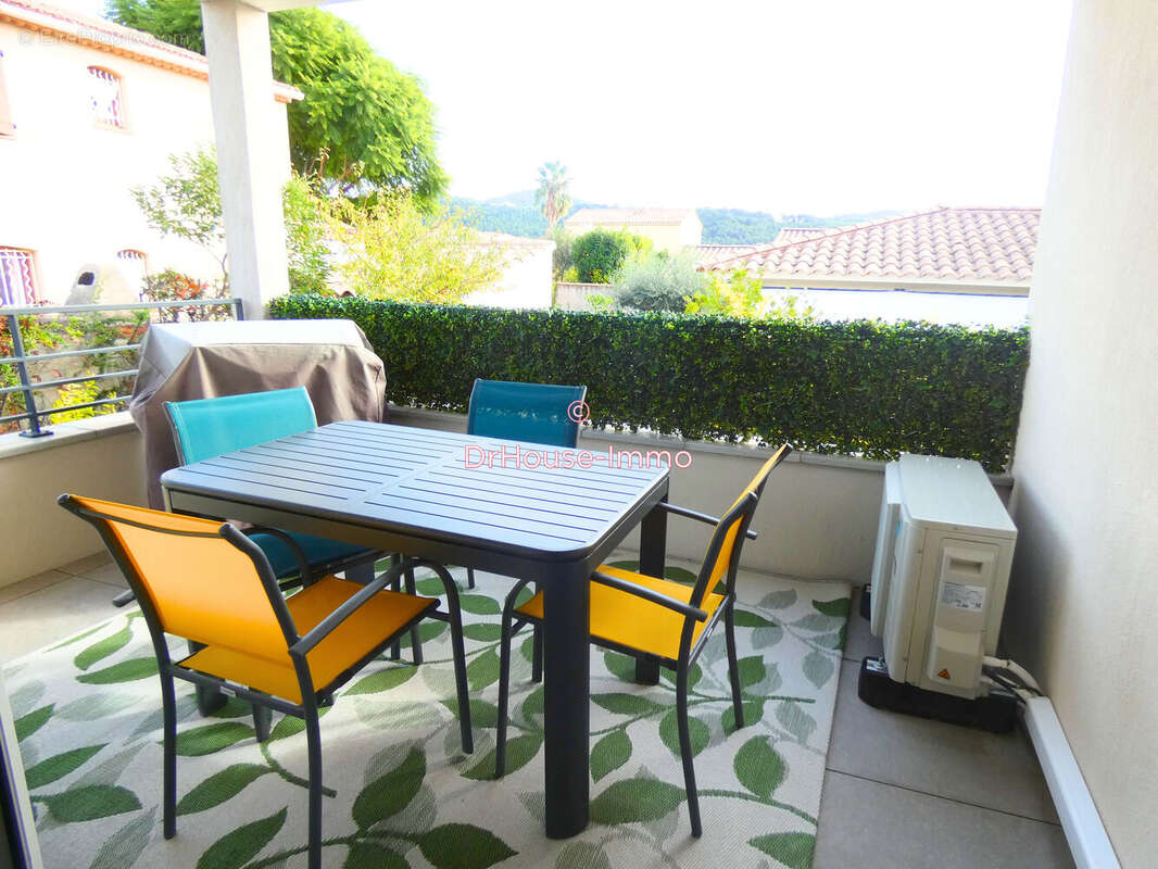 Appartement à SAINT-CYR-SUR-MER
