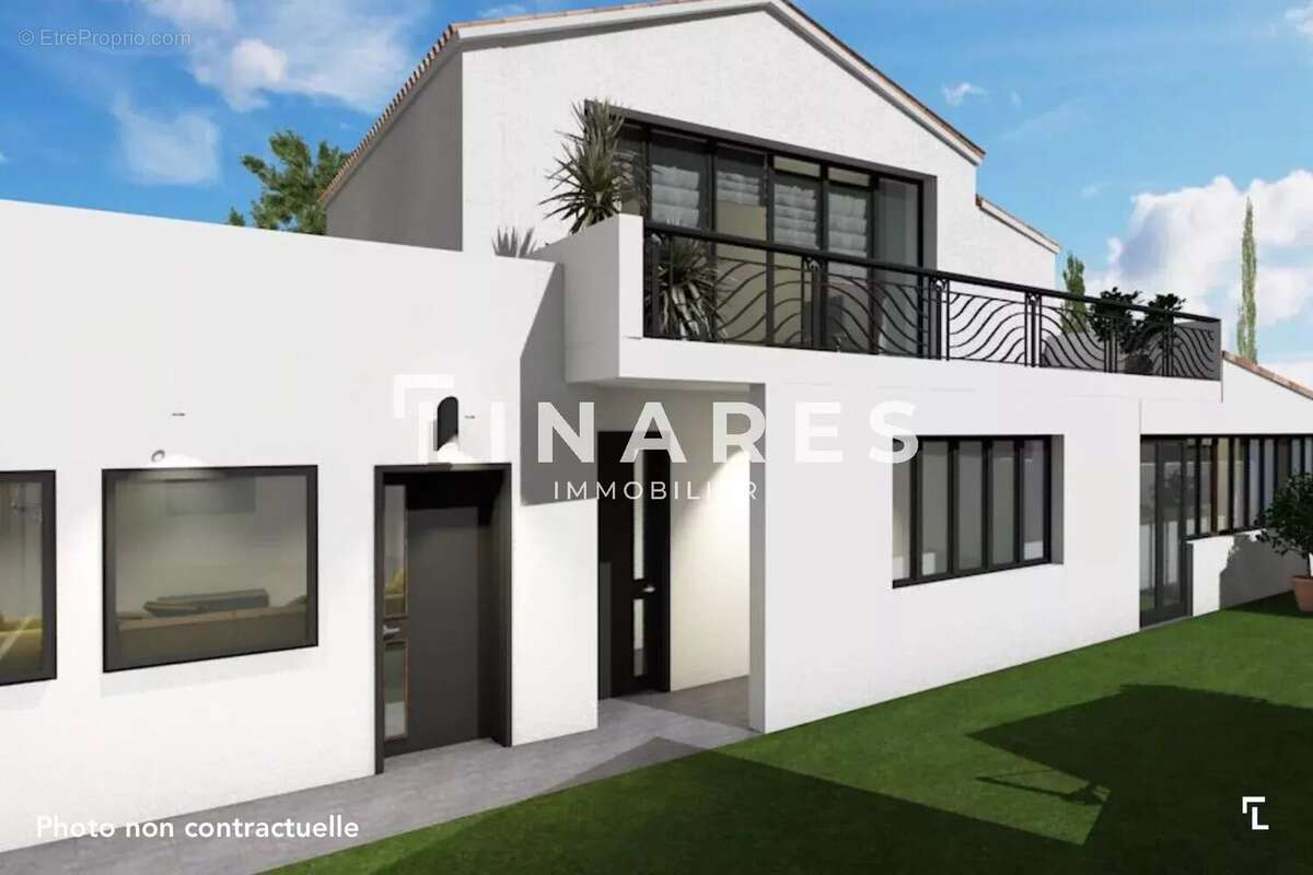 Terrain à CARRY-LE-ROUET