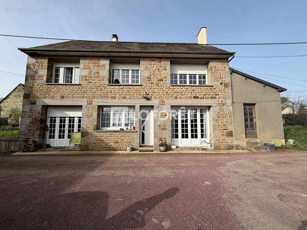 Maison à SAINT-GEORGES-DES-GROSEILLERS