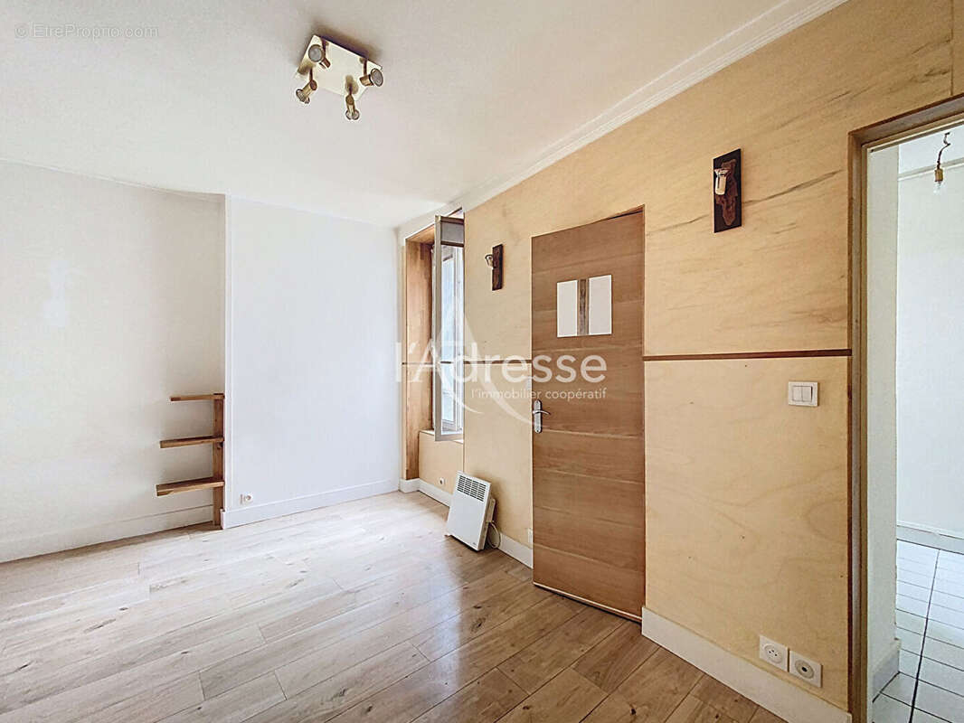Appartement à PARIS-11E