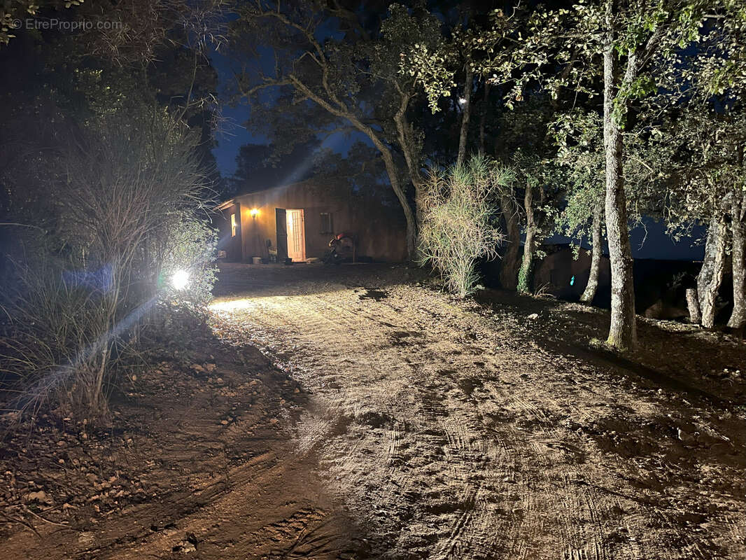 Maison à LA GARDE-FREINET
