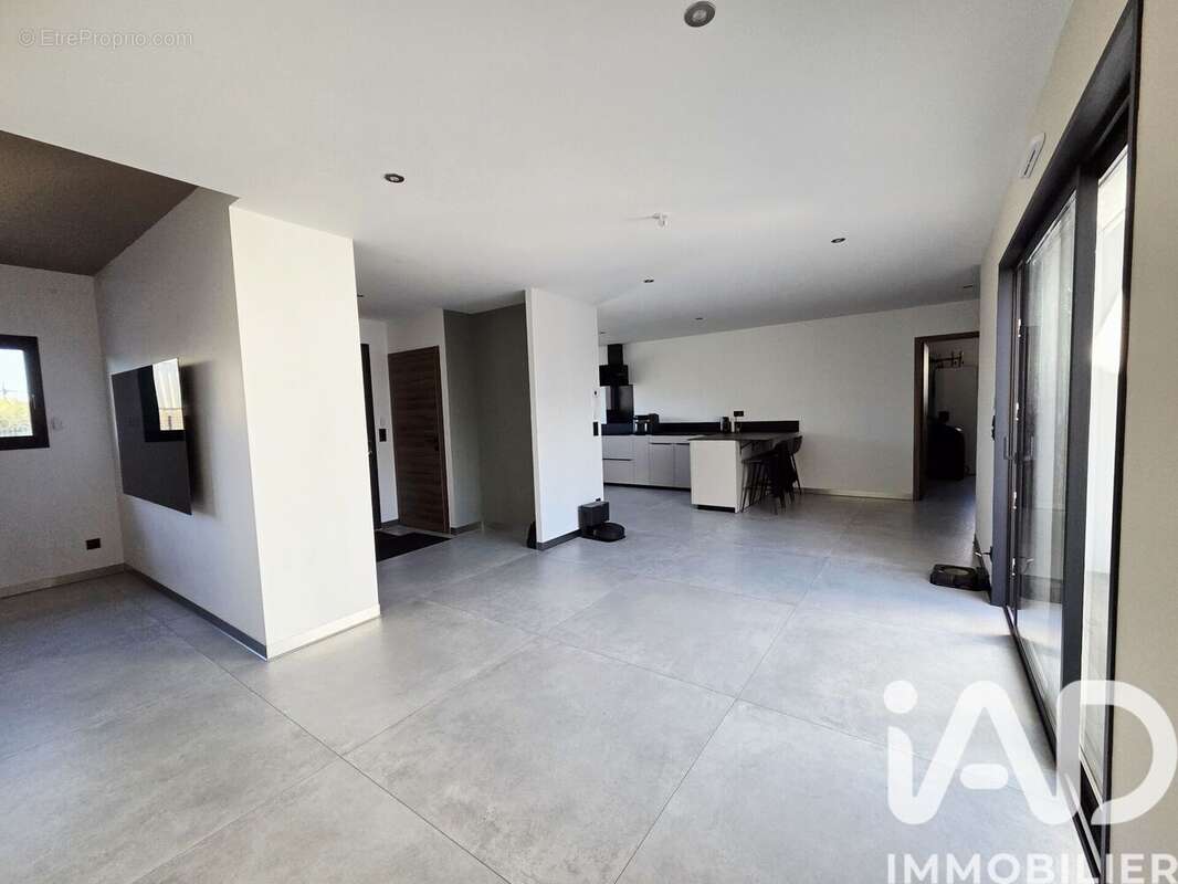 Photo 3 - Maison à MONTAMISE