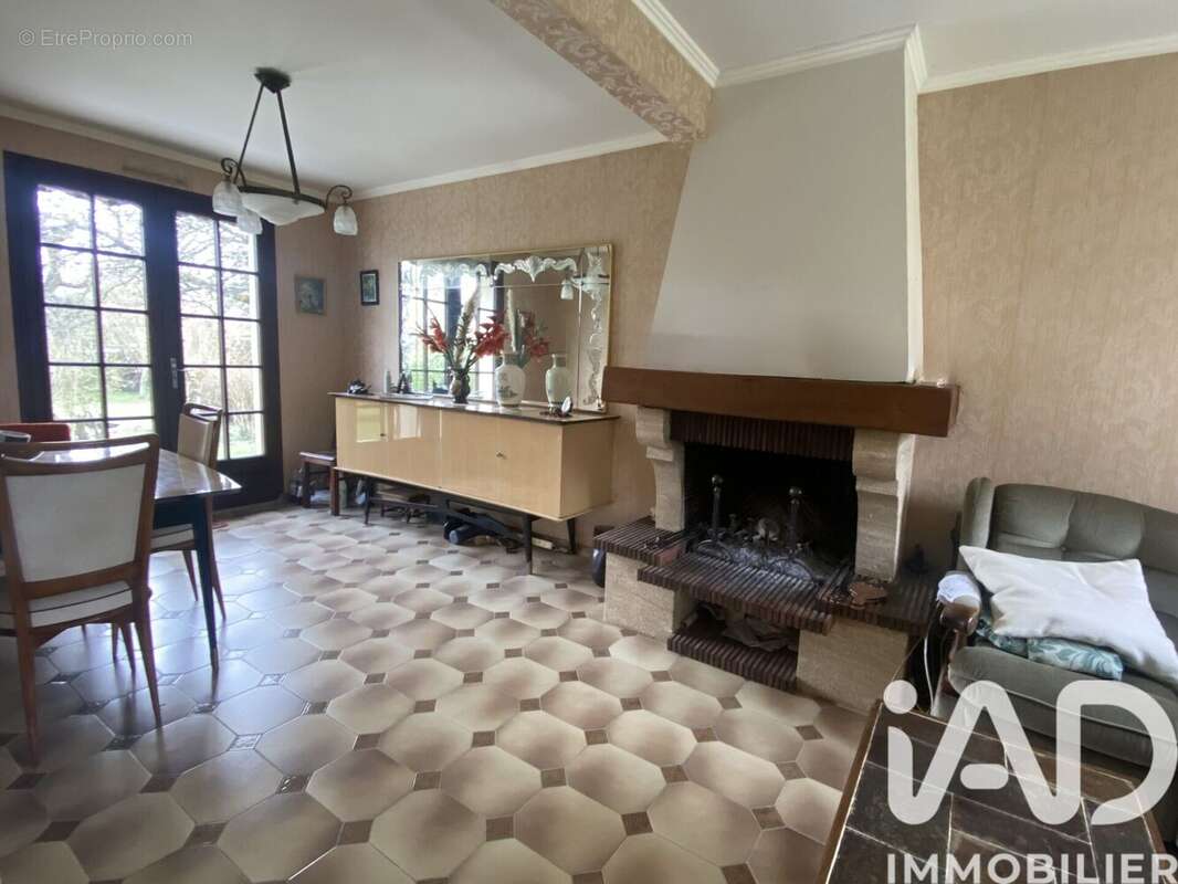 Maison 127 m² à Bannost-Villegagnon  - photo 6