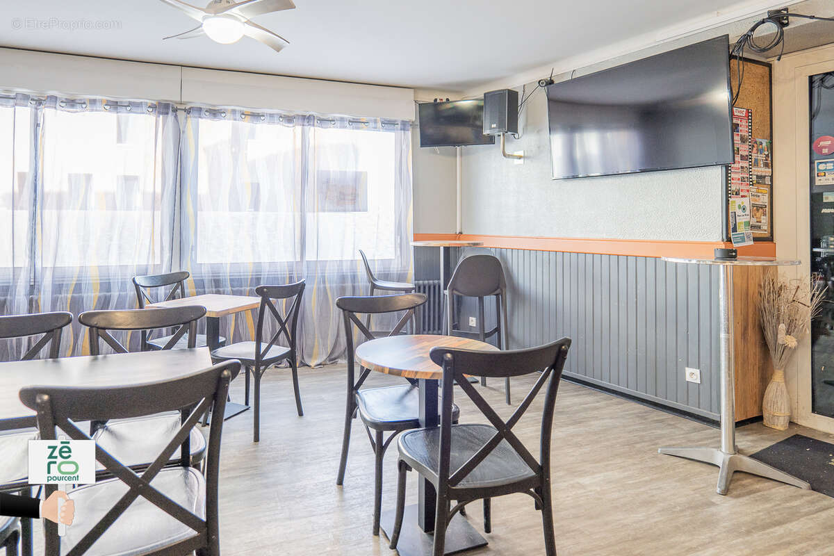 Commerce à LA FERRIERE