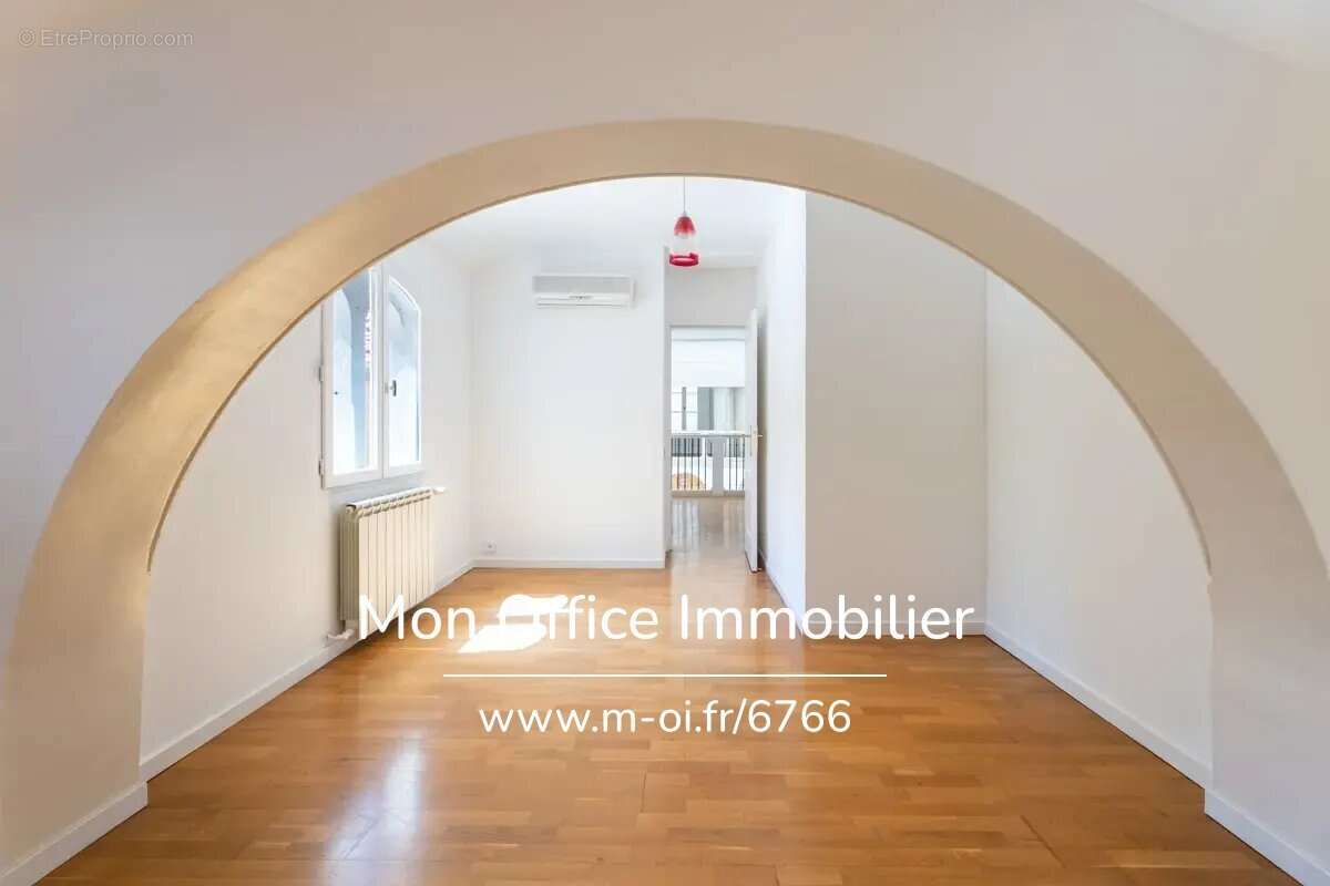Maison à MARSEILLE-6E