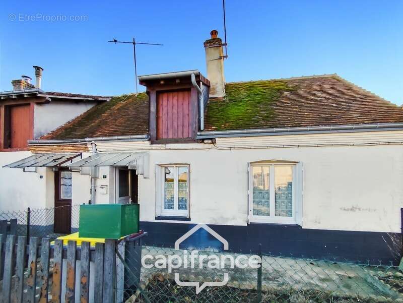 Maison à EPUISAY