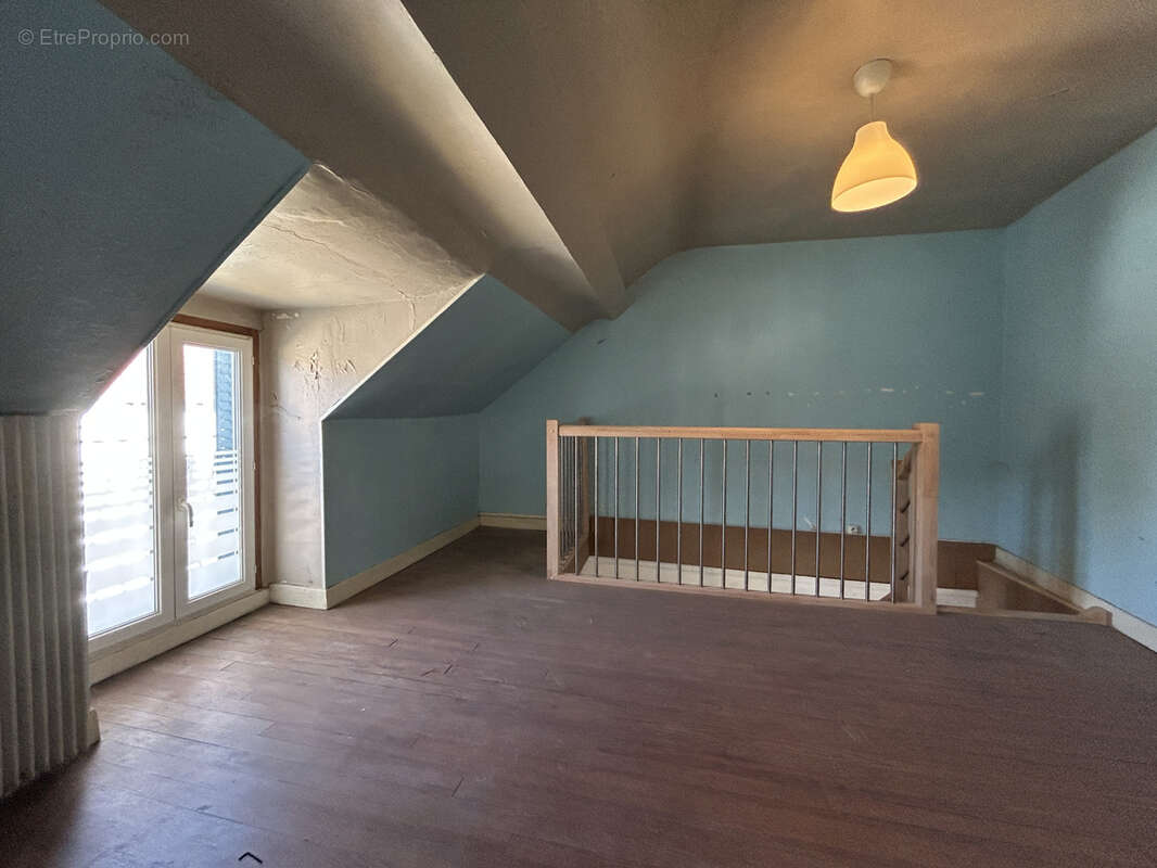 Maison à COMMENTRY