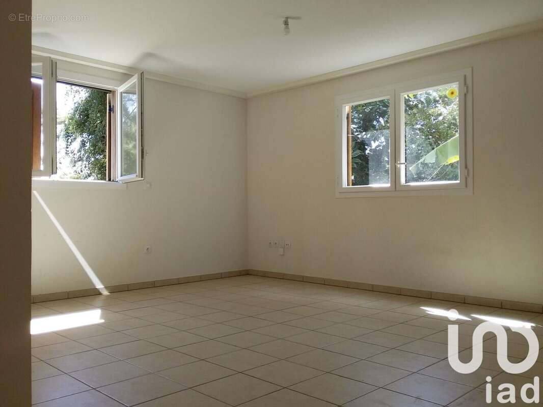 Photo 3 - Appartement à SAINT-DENIS