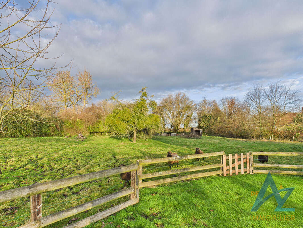 Maison à SAINT-OUEN-DU-MESNIL-OGER