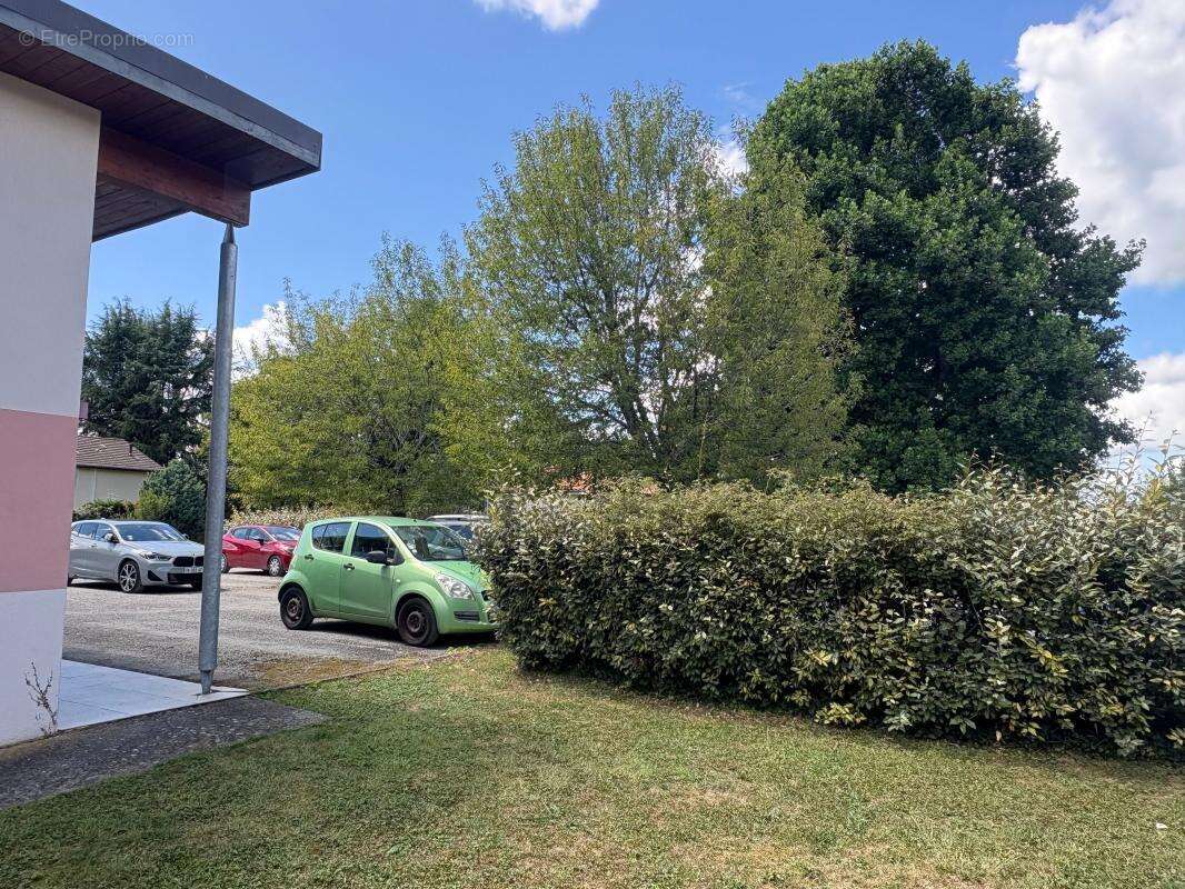 Soumoulou, Entre Pau et Tarbes, bureaux à vendre de 170m2 sur 1330m2 de terrain (parkings) - photo 9