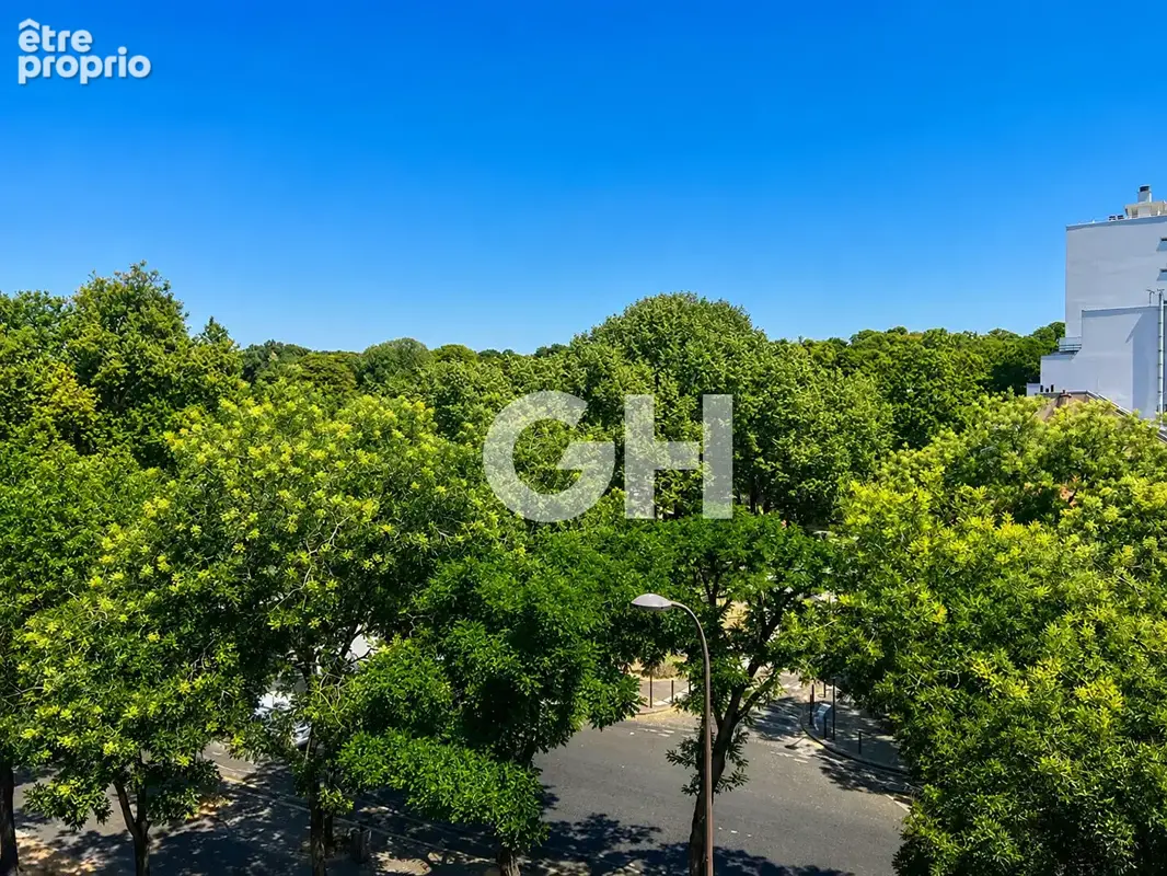 Père Lachaise - appartement en dernier étage - photo 8
