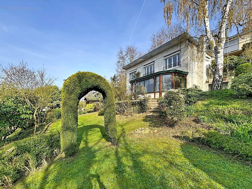 Au coeur de la Vallée - Maison à CHATEAUFORT