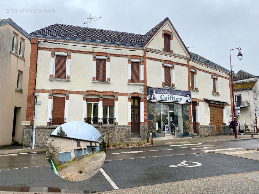 Maison à LE MAYET-DE-MONTAGNE