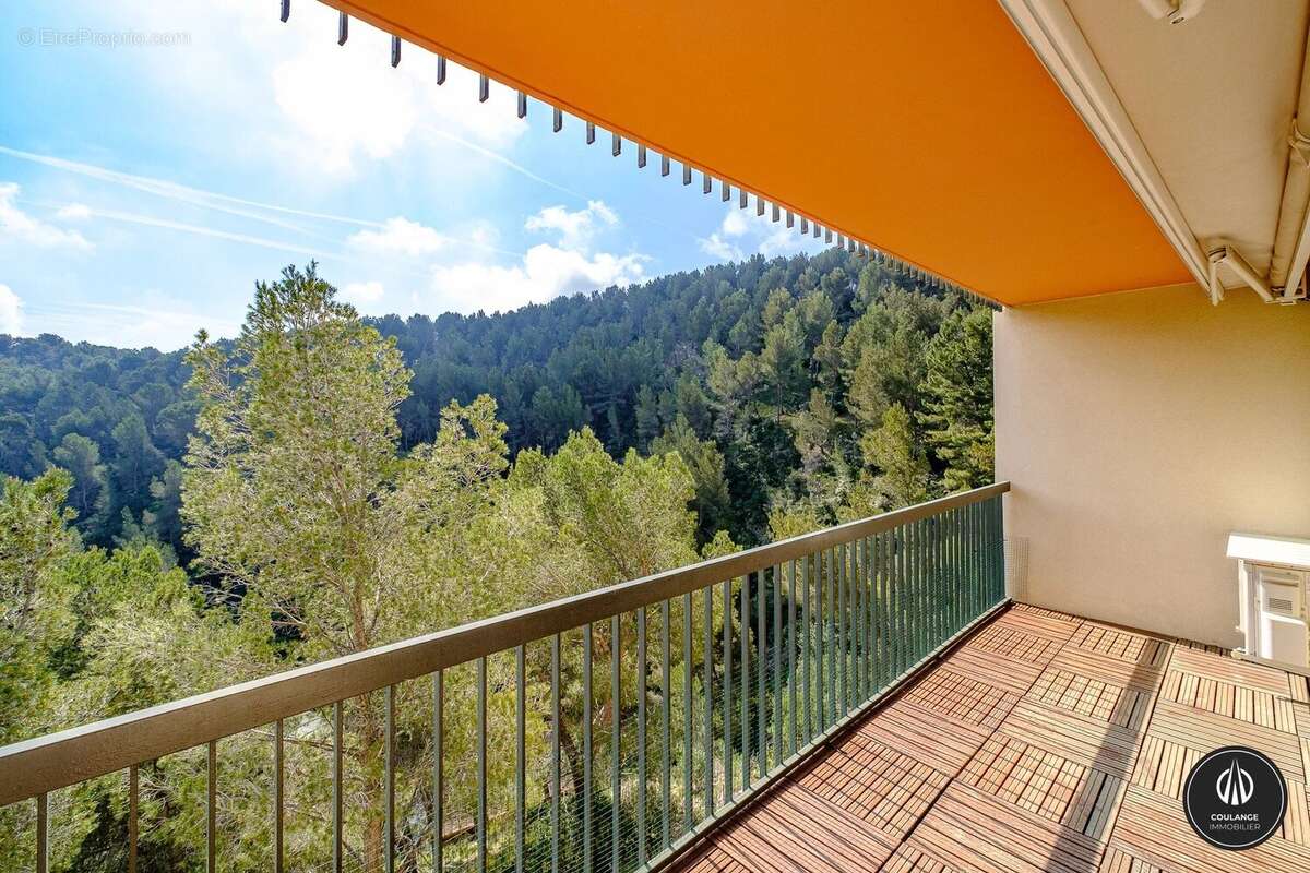 Appartement à MARSEILLE-9E