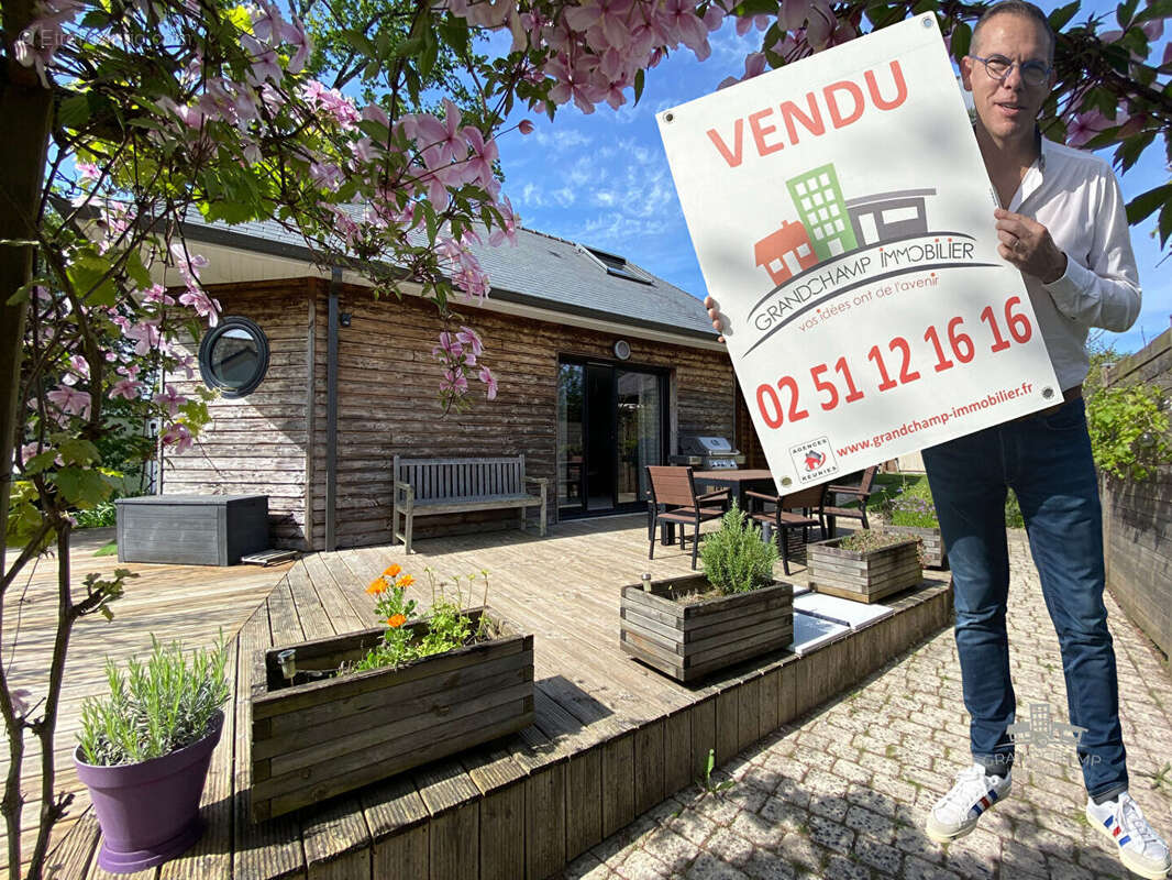 Maison à TREILLIERES