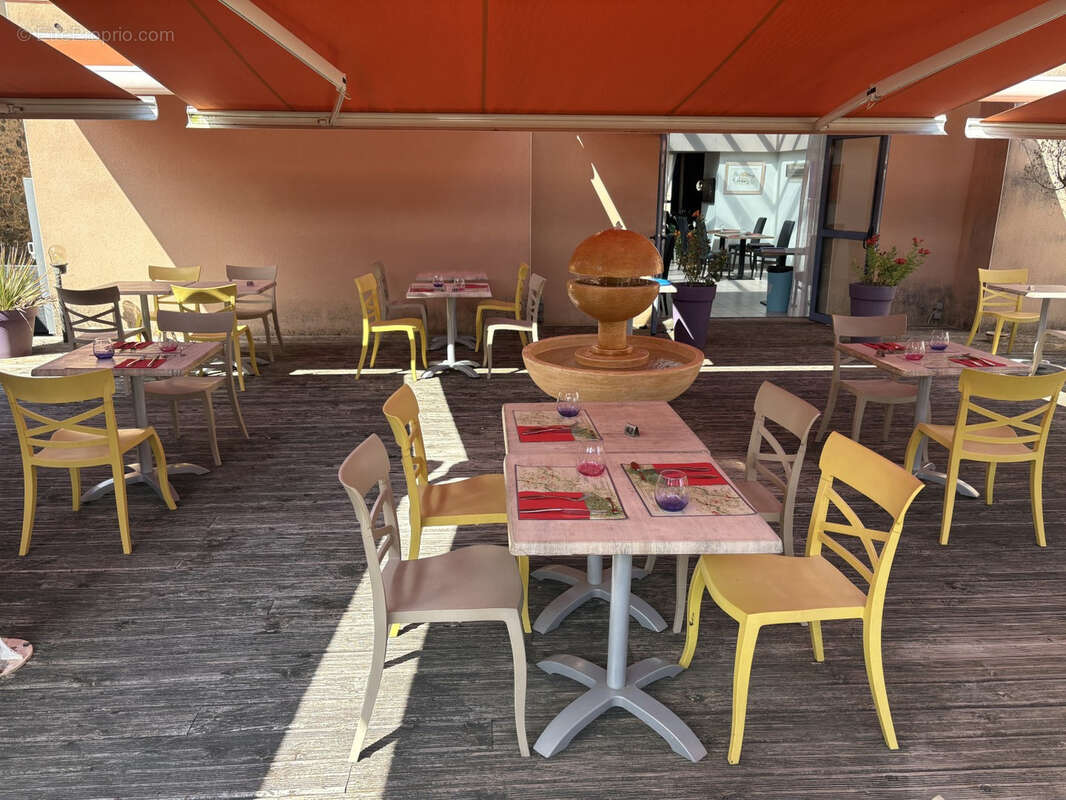Region pompadour restaurant murs et fonds - photo 16