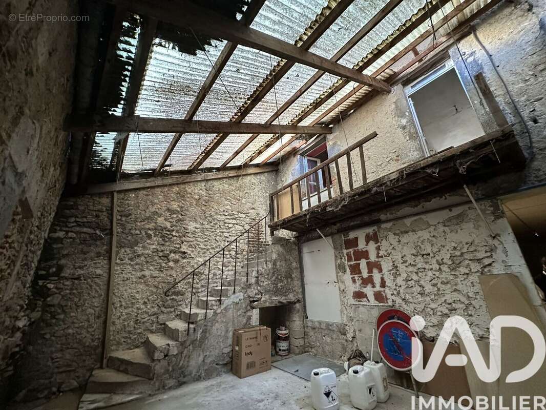 Photo 8 - Appartement à MEHUN-SUR-YEVRE