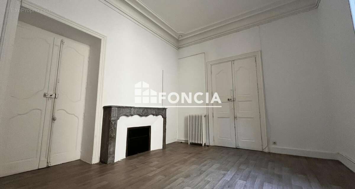Appartement à NIMES